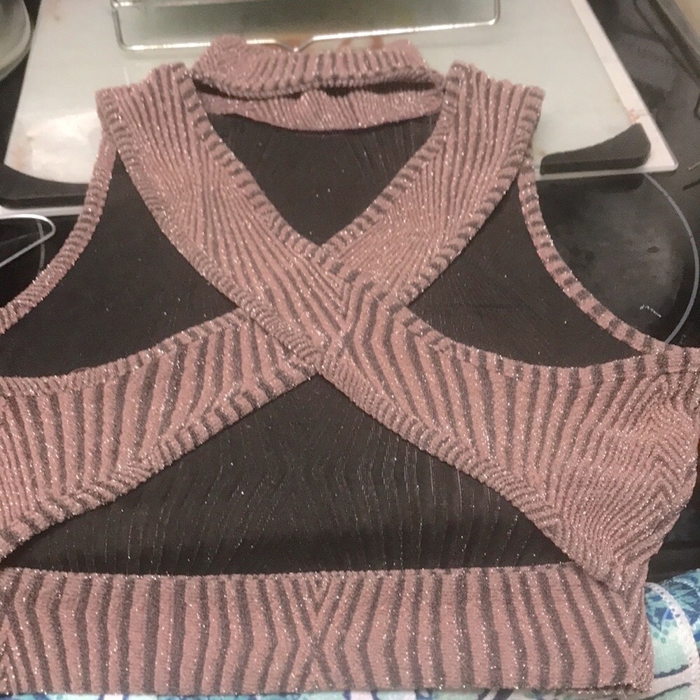 Crop top - Picture 3 of 3